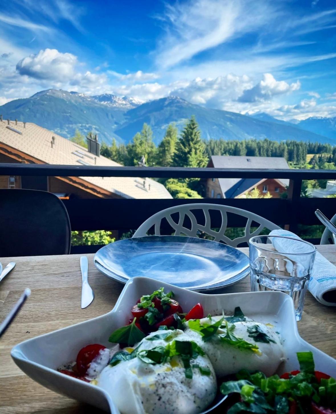 Window On Crans Montana, Appartement Avec Vue Sur Les Alpes Exterior photo